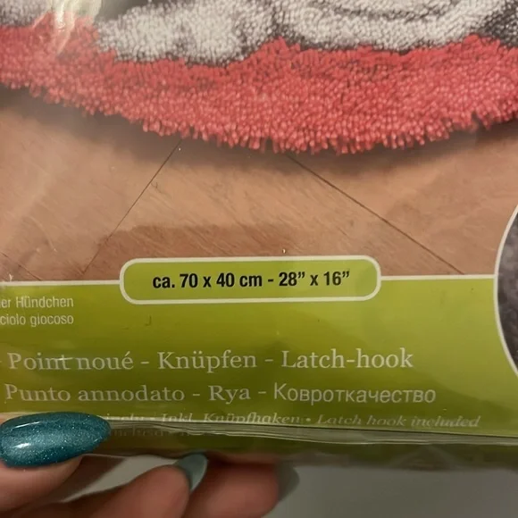 Vervaco Latch Hook Rug Kit Dog Puppy Arts & Crafts NWT - Picture 3 of 5